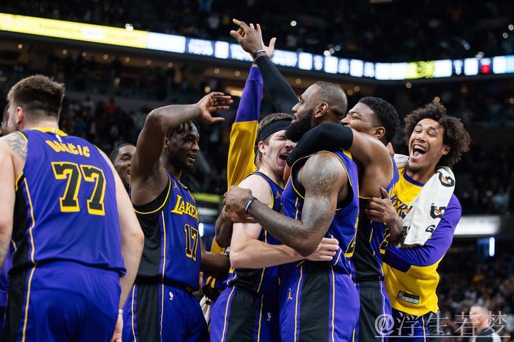 3月30日常规赛精彩集锦:湖人对阵灰熊 3月30日常规赛精彩集锦:湖人对阵灰熊