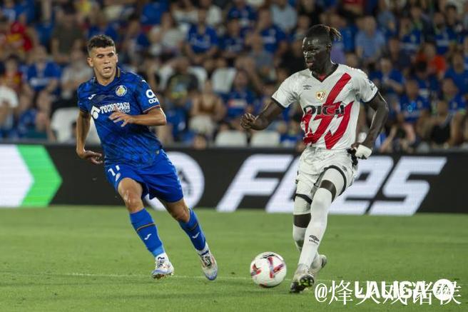 欧冠-扎巴尔尼两送点杜埃双响 巴黎7-2药厂 欧冠-扎巴尔尼两送点杜埃双响 巴黎7-2药厂